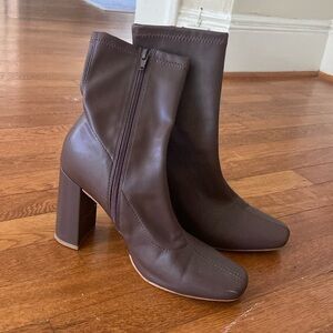 mid calf brown leather boot ~3 inch heal